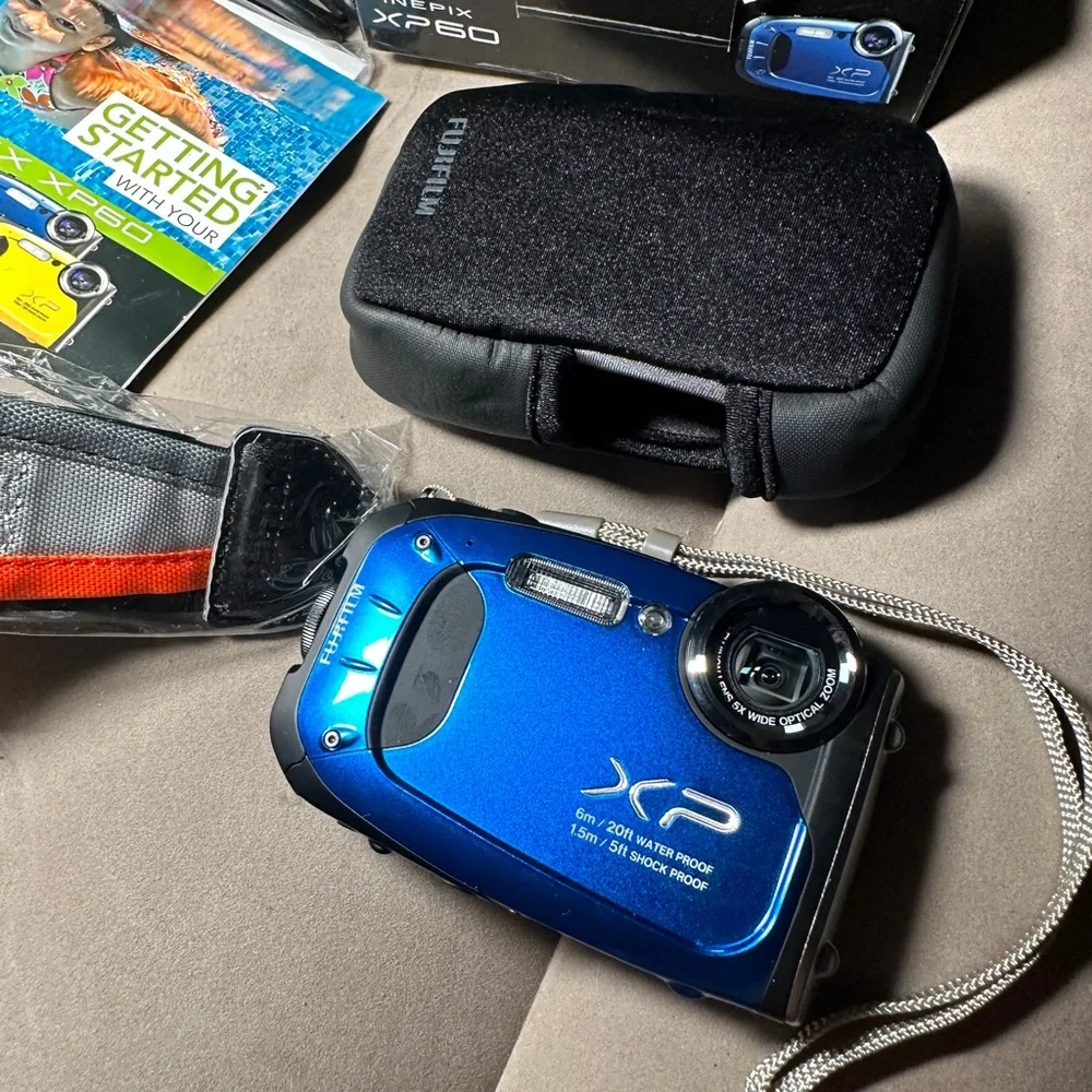 Fujifilm Finepix XP60 16.0MP 10X Waterproof Camera water vlog travel YouTube cam